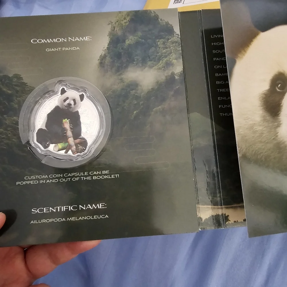 2022 1 oz Silver Giant Panda - Gentle Giants Solomon Islands $2 Coin Pamp .999 - Picture 1 of 3